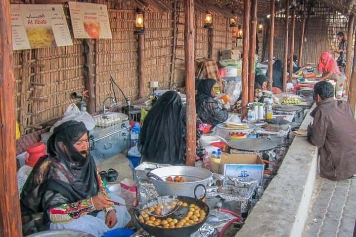 Private Dubai Heritage Tour: Creek Abra Ride, Al Bastakia & Spice Souk photo 2