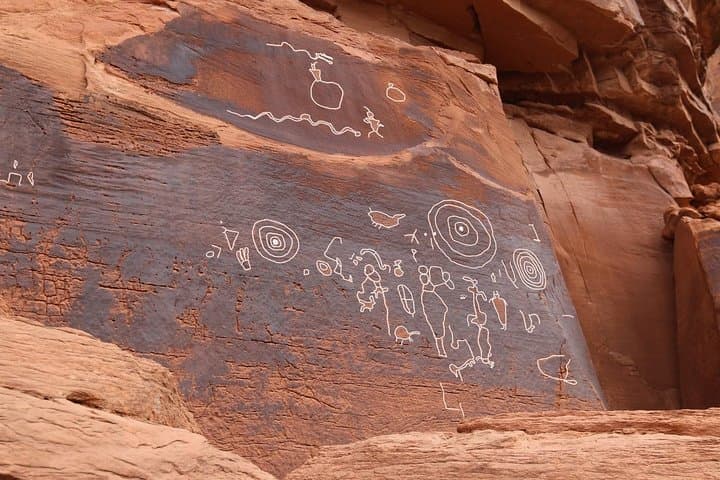 Moab Scenic Off-Road Adventure: Petroglyphs, Arches & Colorado River Views photo 4
