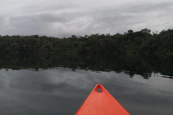 Arenal Volcano Kayak & Hot Springs Day Trip from San José