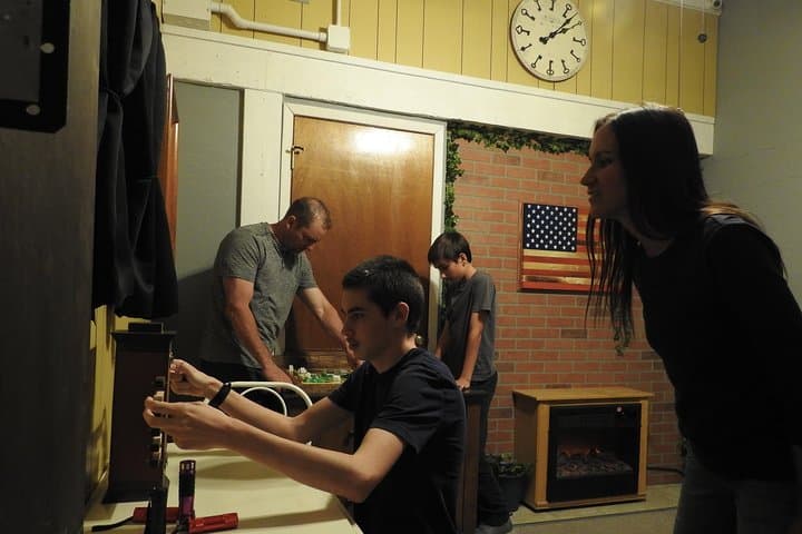 Dead End Escape Room Sedona: High-Stakes Indoor Puzzle Game photo 2