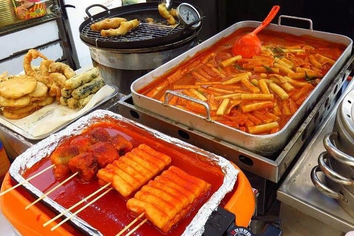 Seoul Night Food Tour: Jongno Barbecue, Budae-jjigae & Tea Tasting photo 3