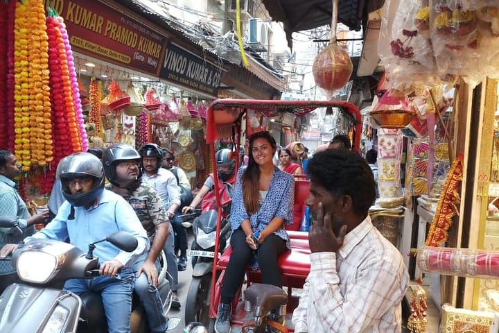 Insider Guide: Private Delhi Shopping Tour — Chandni Chowk to Dilli Haat photo 4