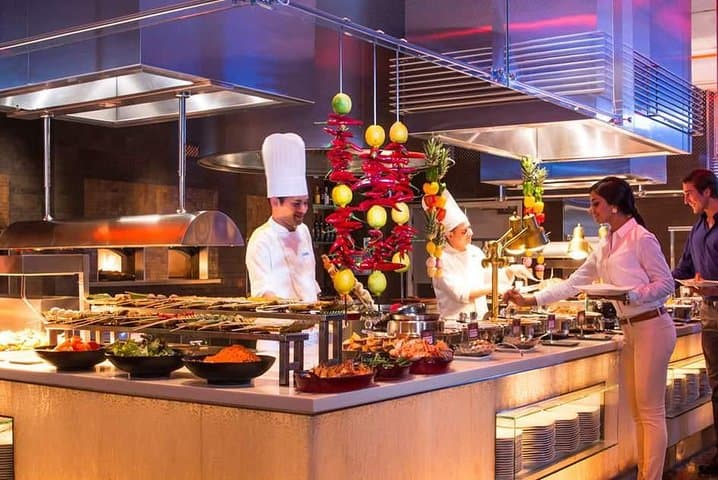 Dubai VIP Helicopter Tour and Atlantis Saffron Dinner photo 2