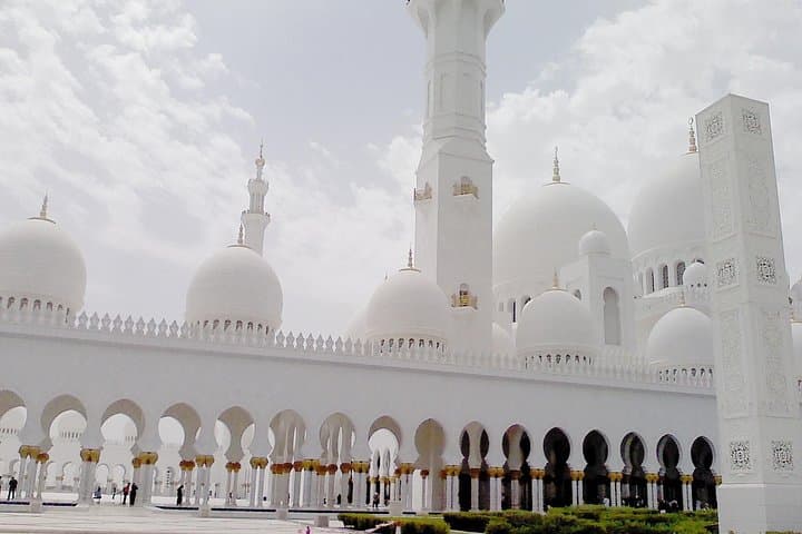 Private Abu Dhabi Day Tour from Dubai — Sheikh Zayed, Heritage Village & Corniche photo 4