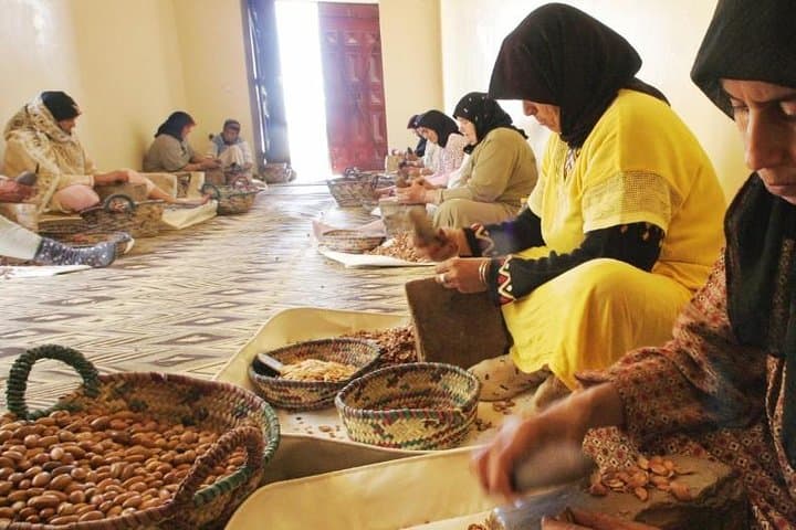 5-Day Morocco Grand Tour: Chefchaouen, Fes, Merzouga & Ait Ben Haddou to Marrakech