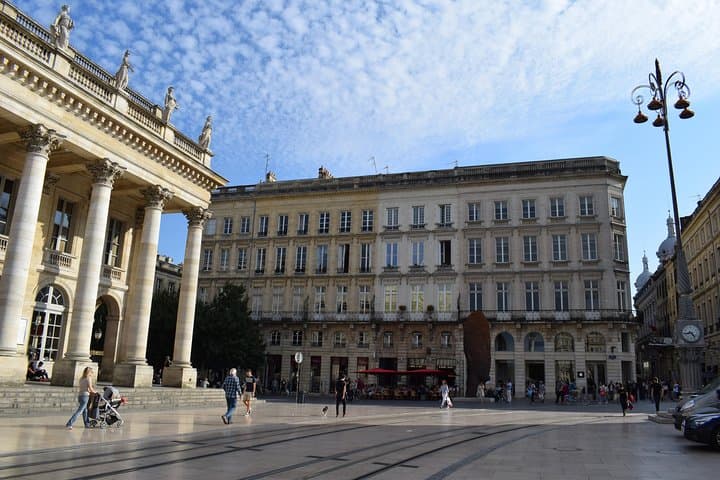 Old Bordeaux Walking Tour: Medieval Streets, Cathedral & Riverfront photo 5