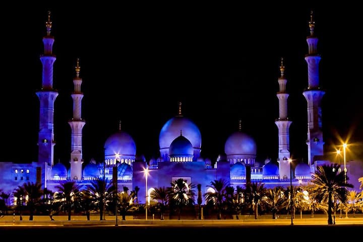 Private Abu Dhabi Day Tour from Dubai — Sheikh Zayed, Heritage Village & Corniche photo 2
