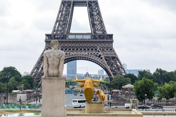 Paris Family Private Day Tour and Seine Cruise — Kids-Friendly Highlights photo 3