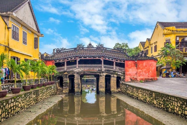 Highlights of Vietnam, Cambodia & Laos: 17-Day Cultural and Scenic Tour photo 1