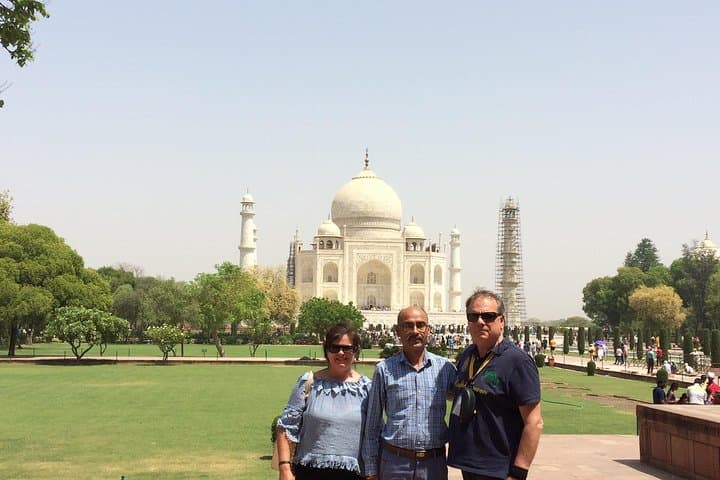 Same-Day Taj Mahal by Gatimaan Express: Fast Train Day Tour from Delhi photo 6