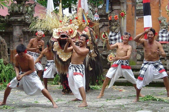Two-Day Best of Bali: Volcano Views, Rice Terraces & Temple Sunsets photo 4