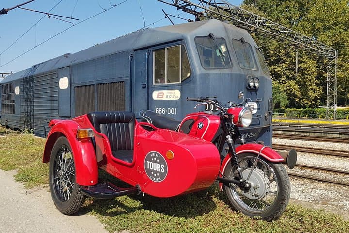 Belgrade Sidecar City Tour: 2–3 Hour Open-Air Ride Through Dorćol & Kalemegdan photo 2