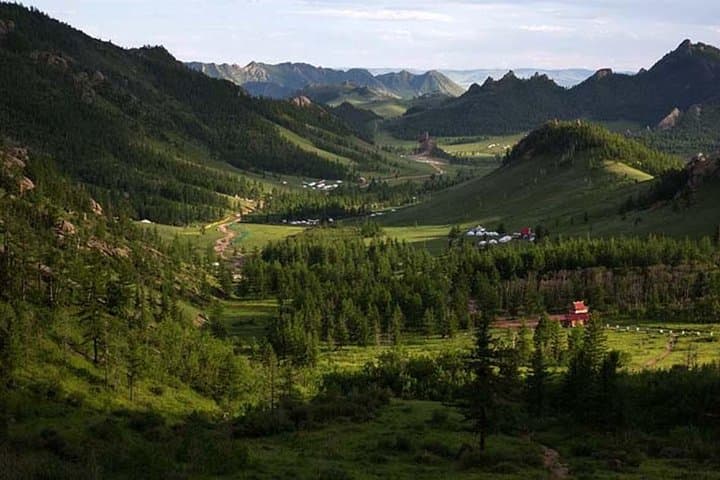 Terelj private day trip from Ulaanbaatar — Turtle Rock, Aryabal & Chinggis Khan Statue