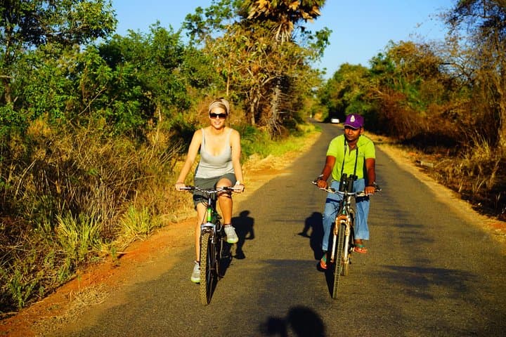 Sigiriya Village Cycle Tour: Ride Rice Fields & Enjoy a Home-Made Lunch
