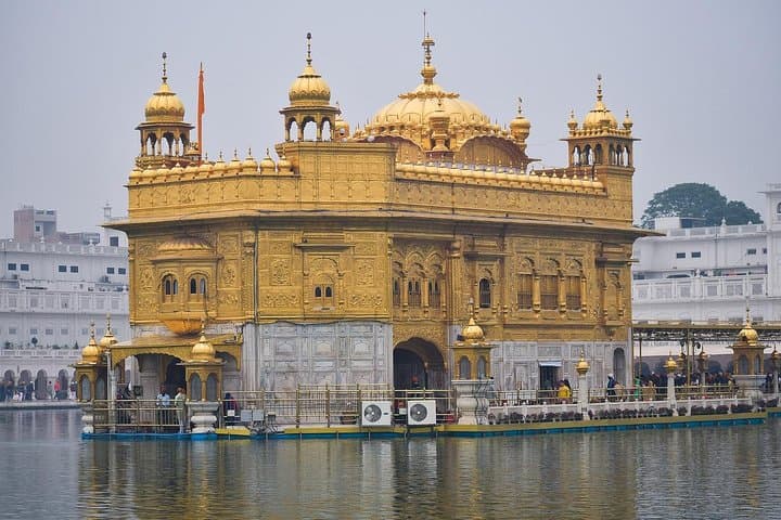 8-Day Golden Triangle Tour: Delhi, Agra, Jaipur & Amritsar photo 2