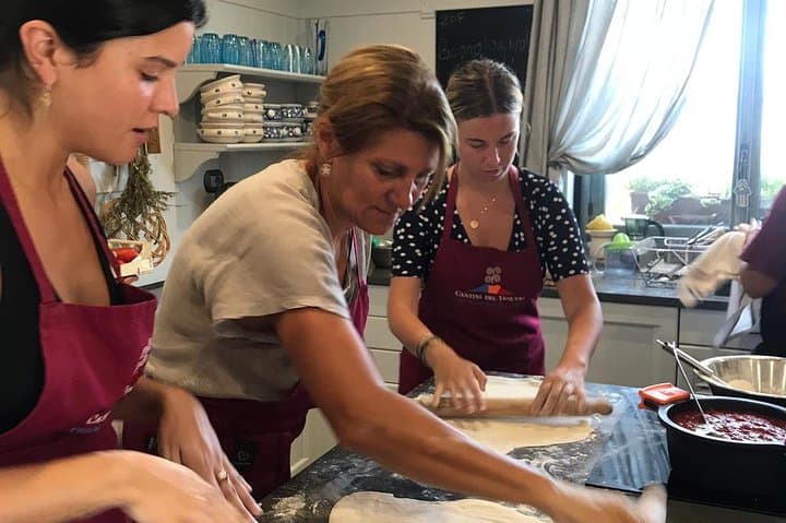 Cooking at Vesuvius: Neapolitan Class in a Mount Vesuvius Vineyard photo 5