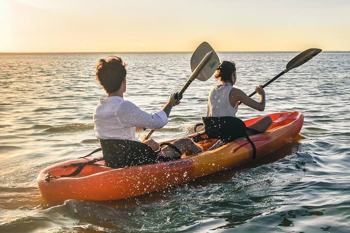Paddle the Mangroves: Kayak Adventure in Laguna Nichupté, Cancún photo 2