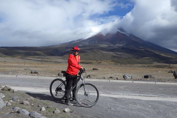 Cotopaxi Biking and Hiking: Day Tour to Limpiopungo and Volcano Views photo 3