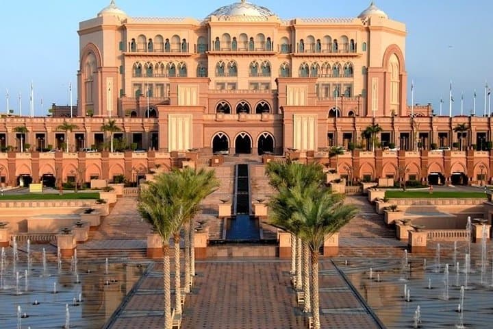 Abu Dhabi Sightseeing Tour from Dubai — Sheikh Zayed, Corniche & Cultural Stops photo 5