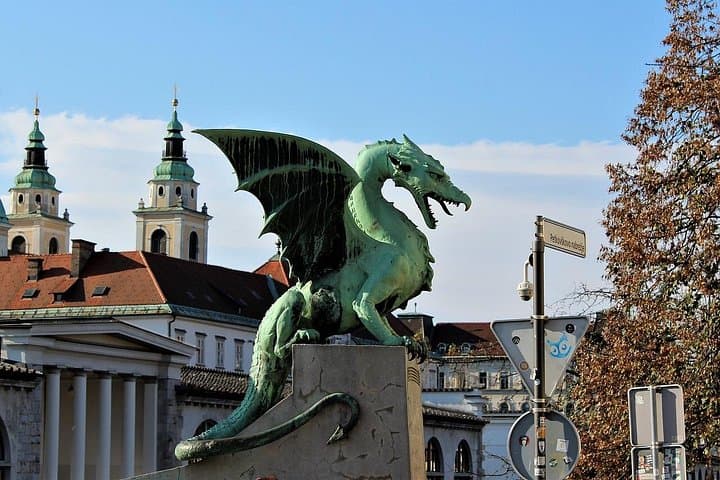 Ljubljana & Lake Bled Day Trip from Zagreb — Castles, Pletna & Alpine Views photo 1