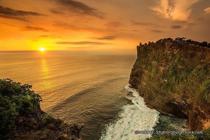 2-Day Bali Private Tour: Tanjung Benoa Watersports & Uluwatu Temple Experience photo 4