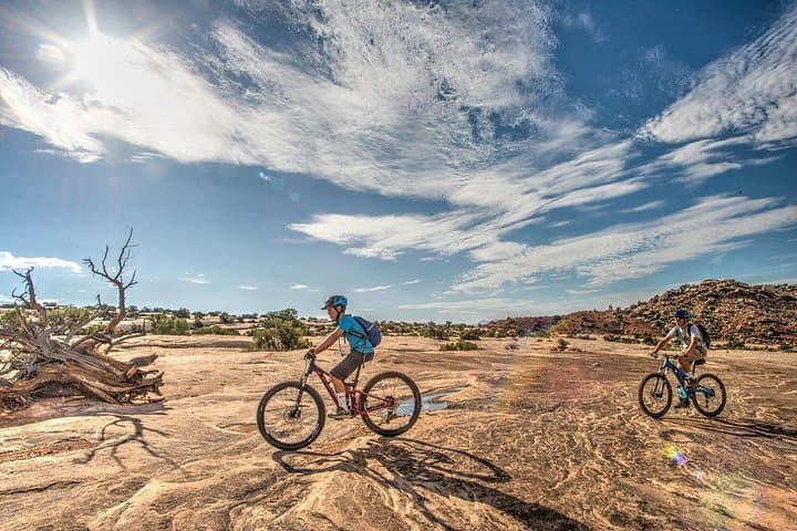 Explore Moab’s Klondike Bluff Trail: A Thrilling E-Mountain Biking Adventure Near Arches National Park photo 3