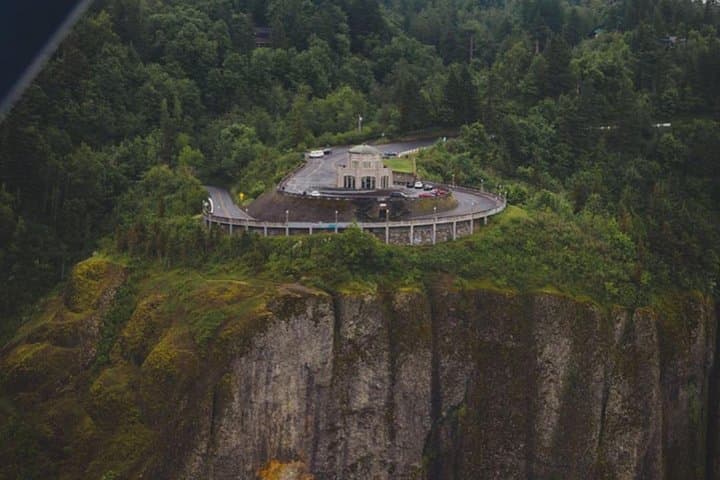 Troutdale Air Tour: 40-Minute Multnomah Falls & Columbia River Gorge Flight photo 6