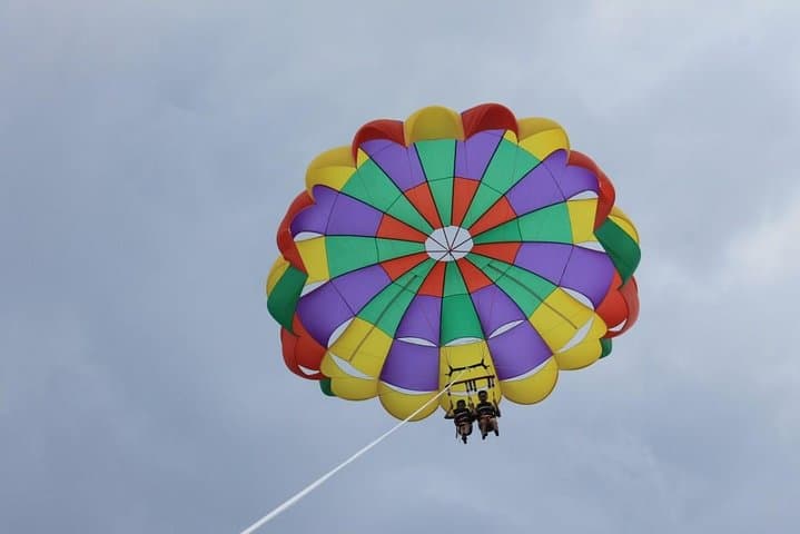 Parasail Over West Bay and Snorkel Roatán's Reefs: A West Bay Combo photo 4