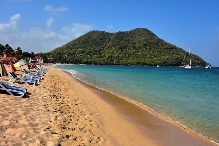Cruise Ship Transfer to Reduit Beach in Rodney Bay — Quick Ride to Sand & Sea