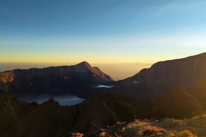 Rinjani Trek via Aik Berik: 3D2N Waterfalls, Puncak Kondo & Crater Rim Camping photo 2