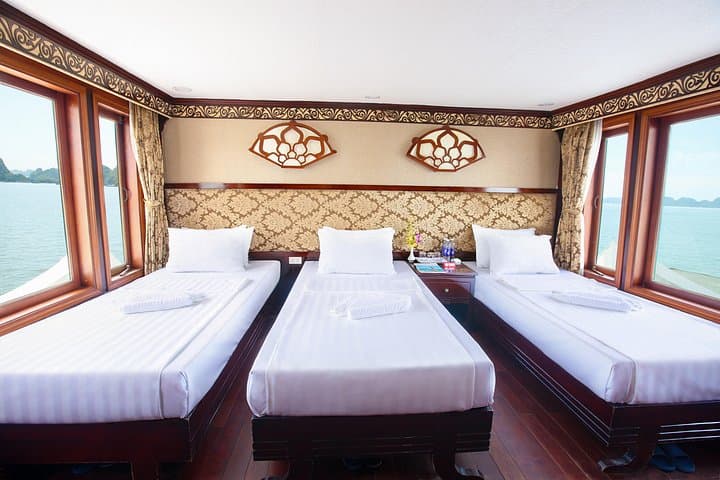Ha Long Bay 2-Day Cruise: Kayak Bai Tu Long, Cave Visit & Cooking Class photo 3