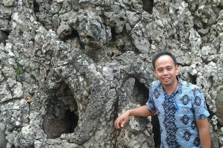 Bogor West Java Day Tour — Tea Plantations, Botanical Gardens & Safari photo 6