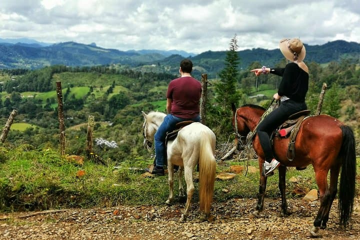 Full-Day Guatape, El Peñol & Horseback Riding from Medellin