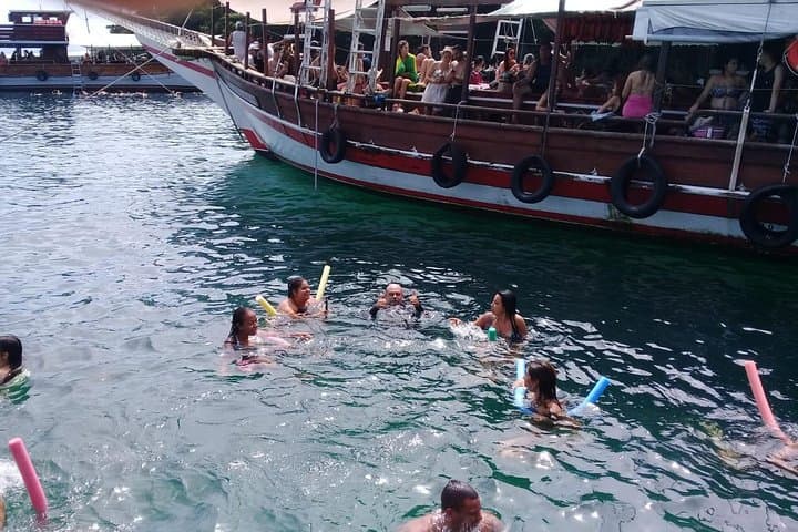 Angra dos Reis Islands: 6-Hour Boat Tour from Rio de Janeiro photo 5
