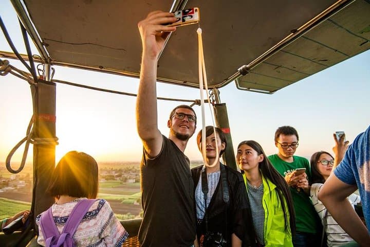 Sunrise Hot Air Balloon Ride Over Luxor's Ancient Temples