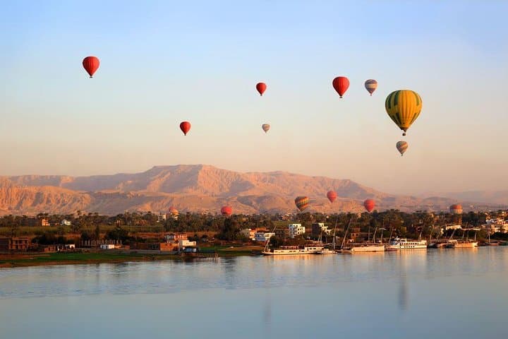 Sunrise Hot Air Balloon Ride Over Luxor's Ancient Temples photo 3