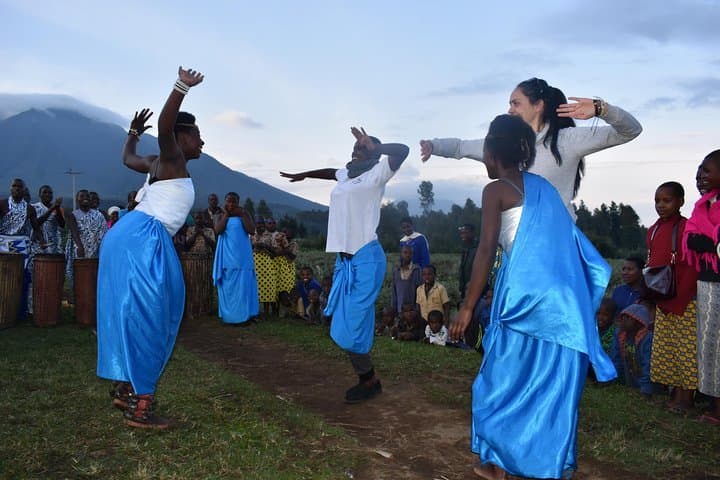 Rwandan Traditional Wedding Experience: Drumming & Dance in Kinigi photo 5
