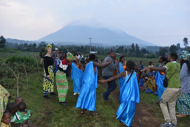 Rwandan Traditional Wedding Experience: Drumming & Dance in Kinigi photo 6