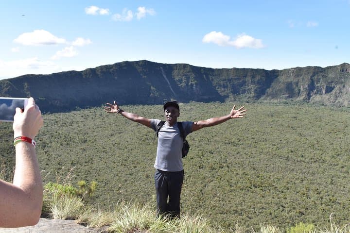 Mt Longonot Day Hike from Nairobi: Crater Rim Trek & Lunch photo 2