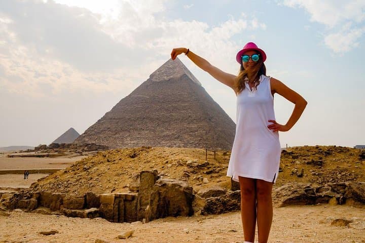 cairo-in-a-day-flight-to-the-pyramids-and-egyptian-museum