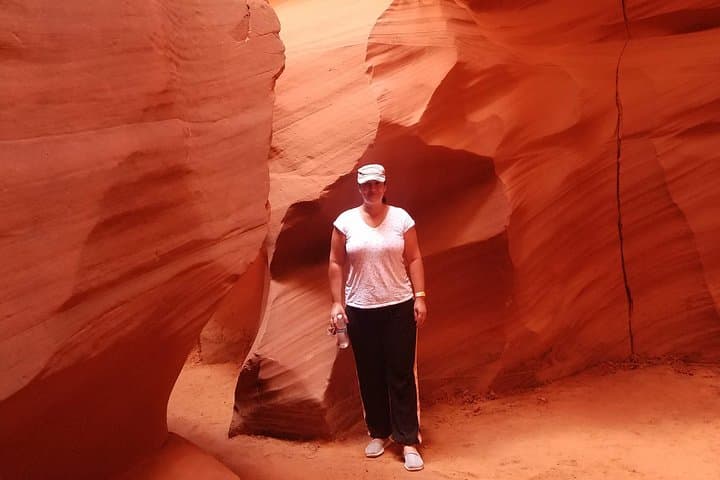 Antelope Canyon, Horseshoe Bend & Lake Powell Day Tour from Las Vegas