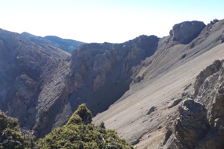 Gigilos Summit Adventure: Hike to the Peak of Crete's White Mountains photo 4