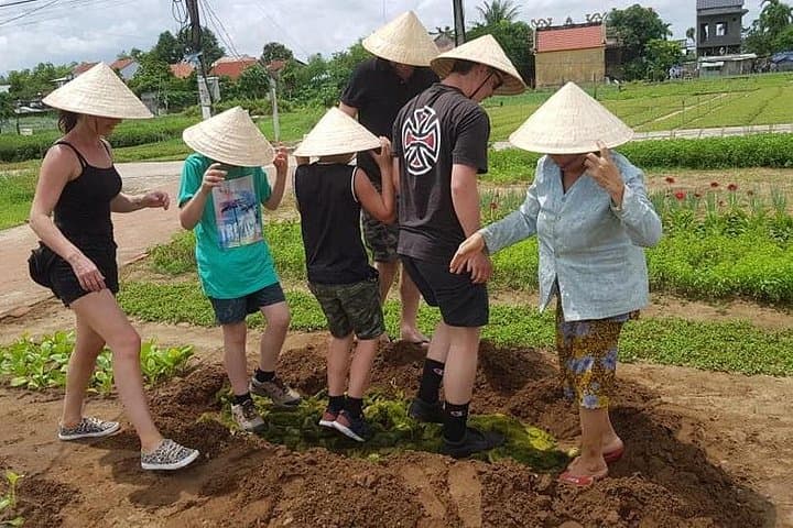 Hoi An Countryside Tour: Thanh Ha Pottery, Tra Que Vegetable Village & Coconut Forest Experience photo 1