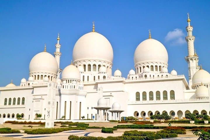 Abu Dhabi Grand Mosque and Cultural Day Tour