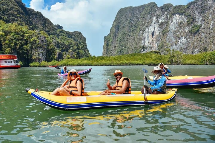 12 Islands Overnight Tour from Phuket — Phi Phi, James Bond & Maya Bay Adventure photo 2