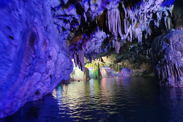 Liujiaqiao Village & Yinshui Cave Private Day Trip from Wuhan
