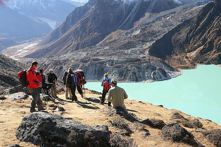 Everest Base Camp Trek — 13-Day Guide to Route, Logistics & What to Expect photo 5