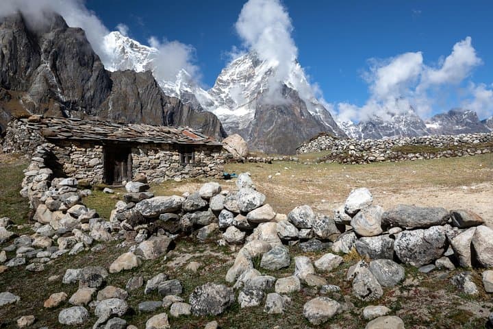 13-Day Everest Lobuche Trek: Lukla to Everest Base Camp via Phortse