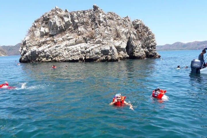 Private Isla Tortuga Full-Day Boat Tour from Puntarenas photo 6