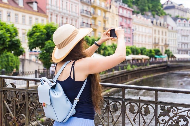 Karlovy Vary Day Trip: Carlsbad Spa & Moser Glass Factory Tour photo 5